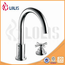 Chrome plated solid brass bath hot/cold tap (60587-17A)
